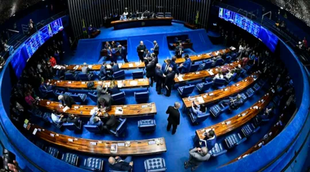 Senado aprova reforma tributária; texto retorna para a Câmara