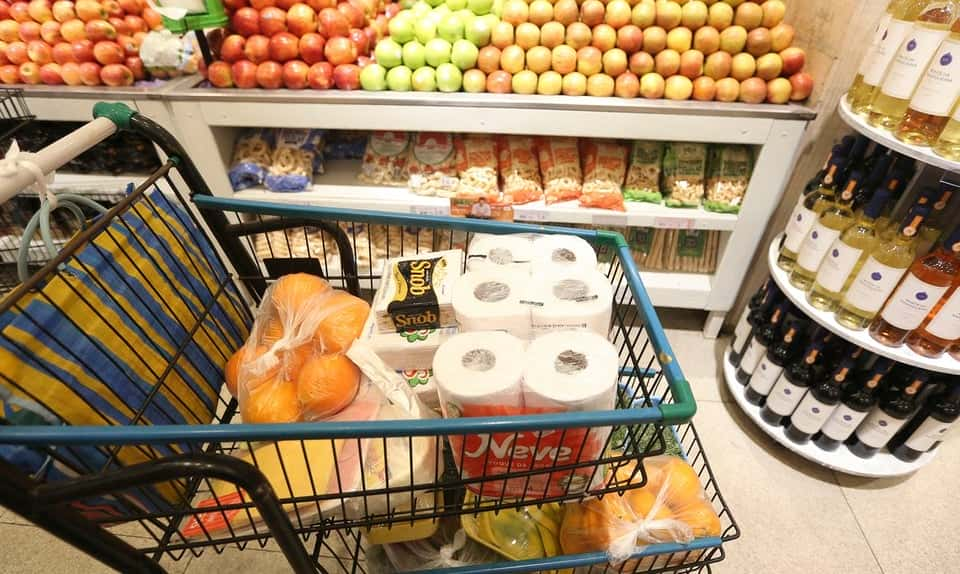 Supermercado representa 59% das dívidas com o cartão de crédito