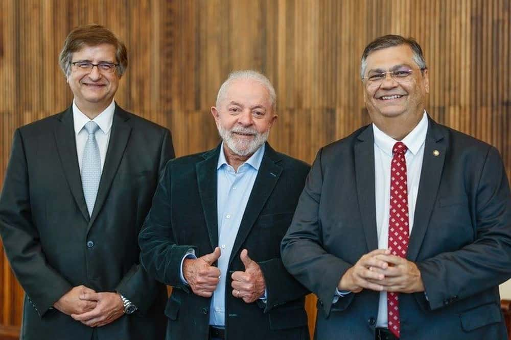 Lula indica Dino para STF e Gonet para a PGR