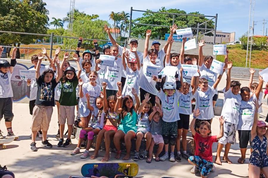 Projeto Pro Futuro Vou de Skate realiza formatura 