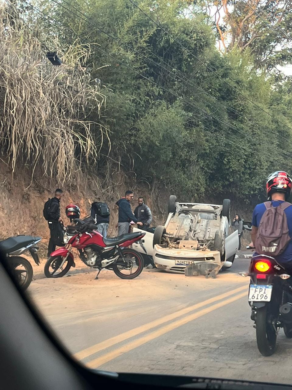 Homem é prensado por carro em barragem no Nova Monte Serrat