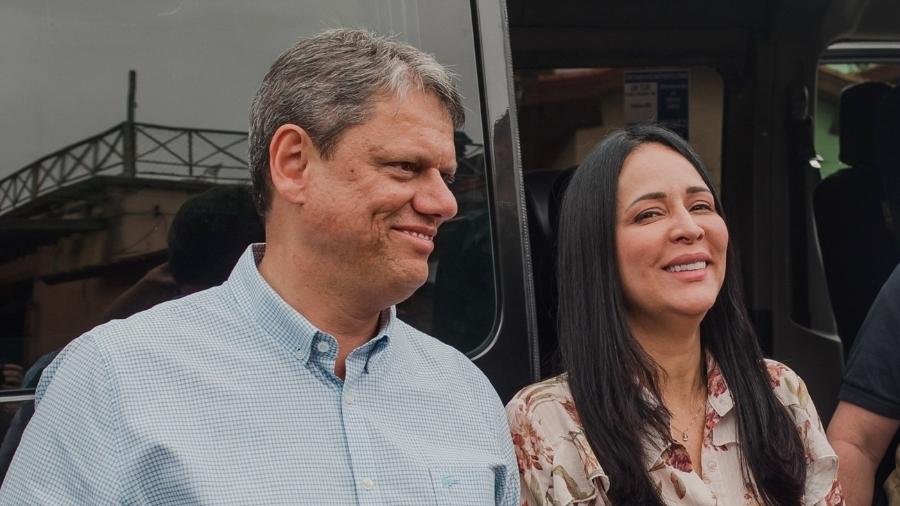  Enquanto Tarcísio depunha a Xandão, primeira-dama fazia agenda na região