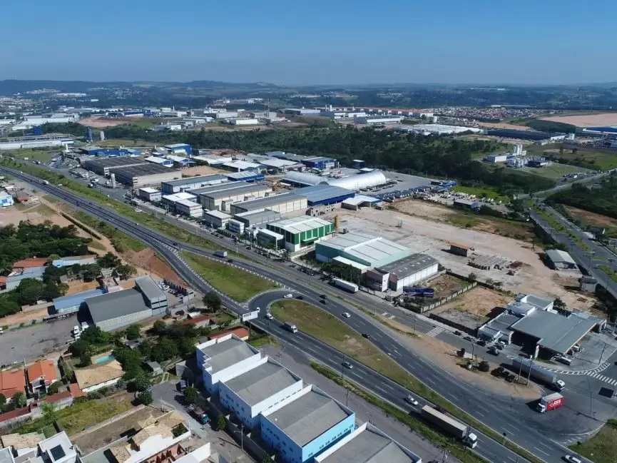  Atingido por carga de 800 quilos, trabalhador morre no Distrito Industrial