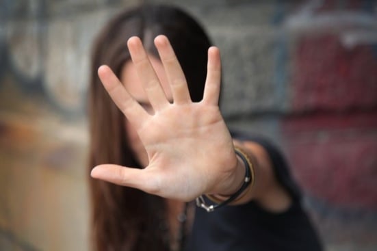 Mulher é atacada por menor de idade no Retiro