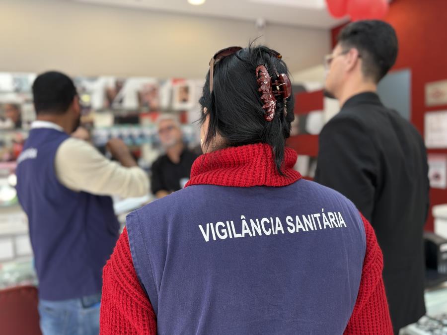 Vigilância Sanitária orienta óticas sobre proibição de exames de vista