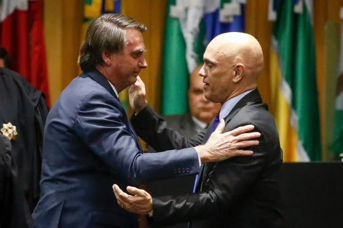  Bolsonaro não será preso, decide, mas é advertido sobre novo descumprimento