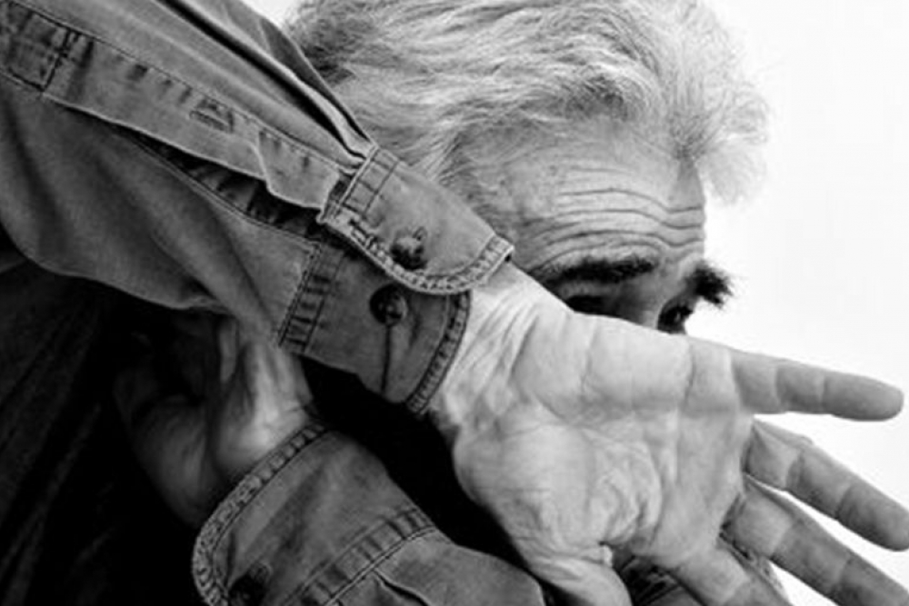  Filhos são presos após agredirem pais e avó na Região